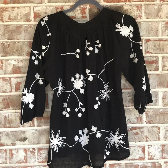 Christopher & Banks Floral Peasant Black Top - Picture 4 of 4